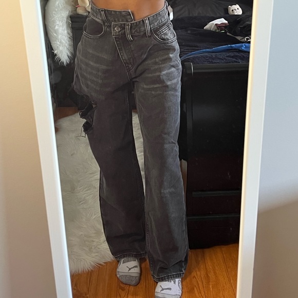 Petite low rise asymmetric waist boyfriend jeans - Picture 2 of 4